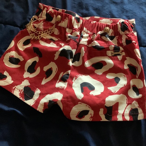 Shorts - Picture 2 of 2